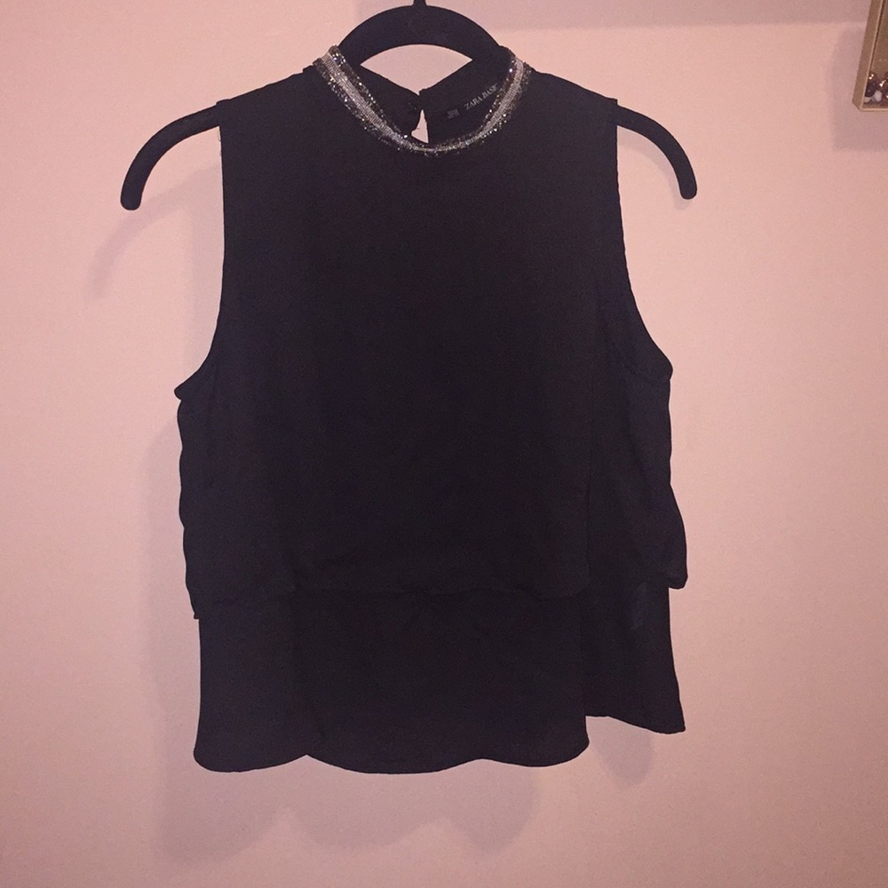 Sleeveless blouse